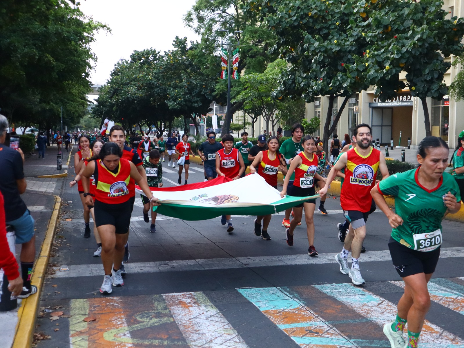 Foto panorámica — salida o multitud de corredores